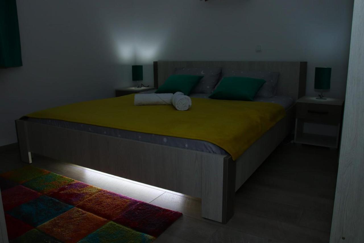 Apartman "Park" Ливно Екстериор снимка